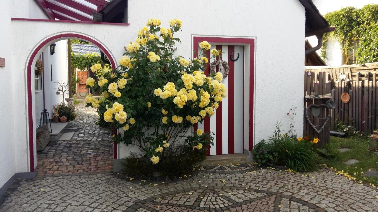 B & B Gaestehaus Schmidt Lichtenberg  Esterno foto